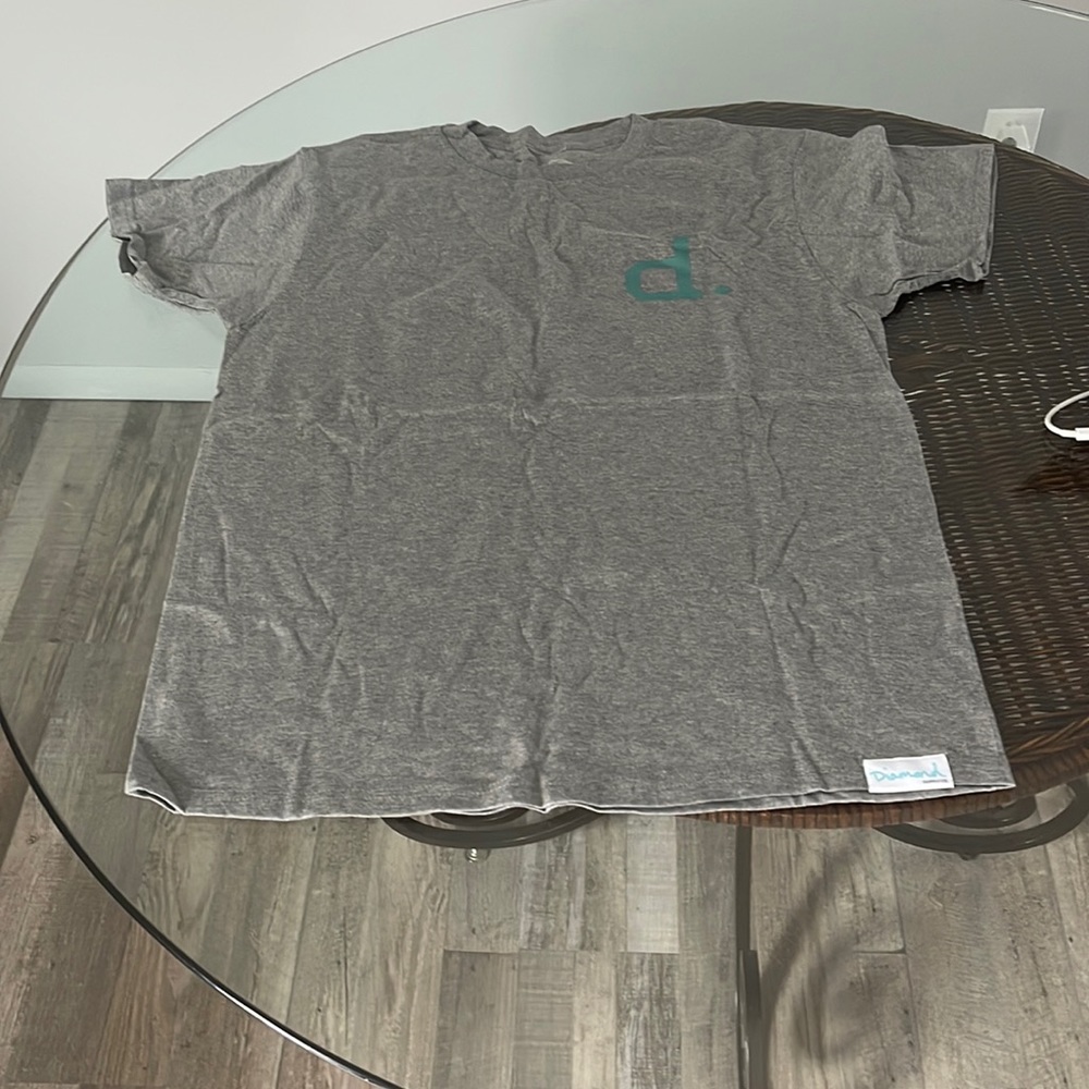 BRAND BEW NEVER WORN DIAMOND SUPPLY CO GRAY TEE SHIRT SIZE L
